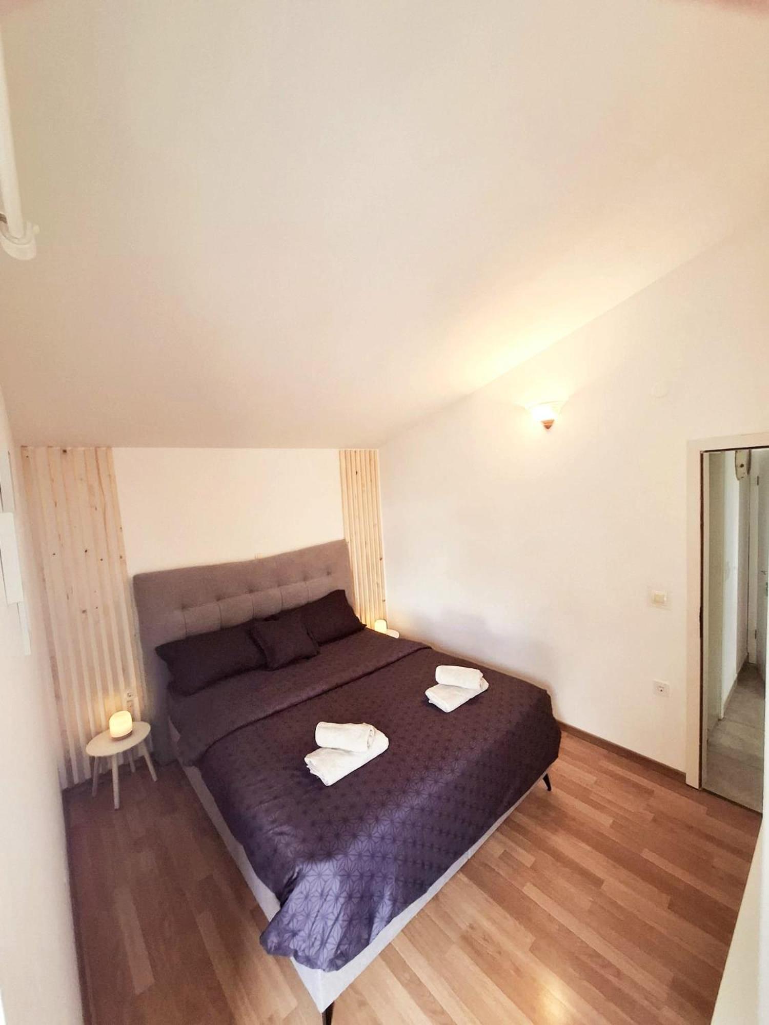 Апартаменты Apartman Simun Примоштен Экстерьер фото