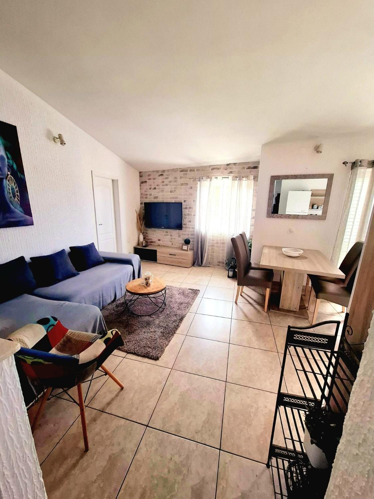 Апартаменты Apartman Simun Примоштен Экстерьер фото