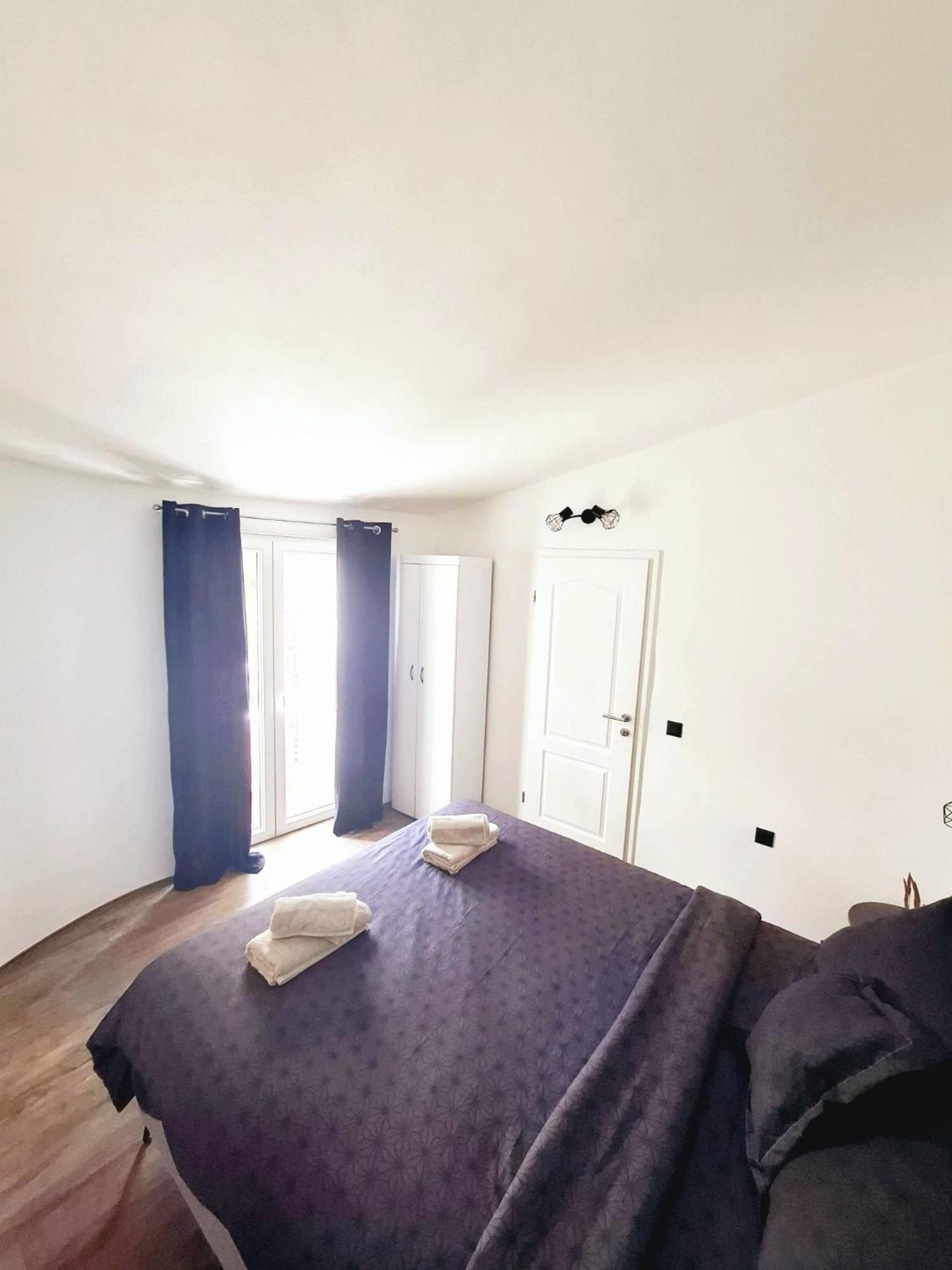 Апартаменты Apartman Simun Примоштен Экстерьер фото