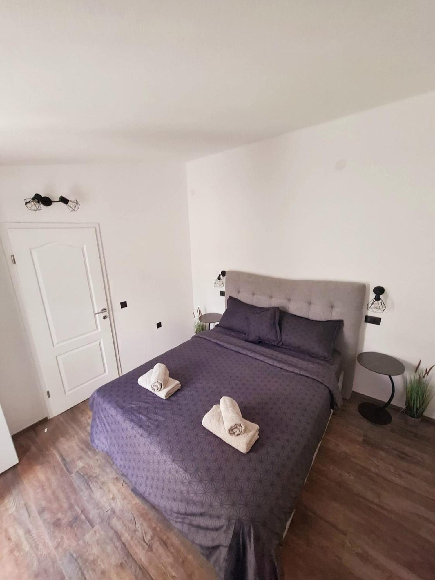 Апартаменты Apartman Simun Примоштен Экстерьер фото